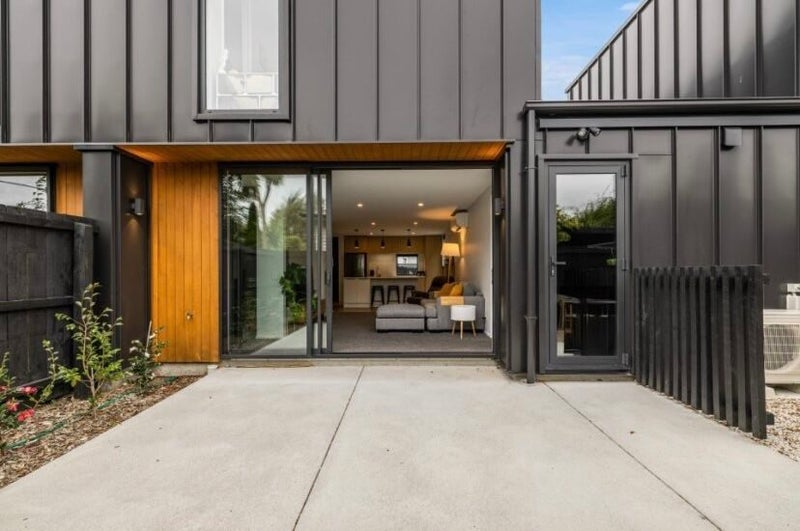 2/12 HUME STREET, Sydenham, Christchurch - Carousel 2