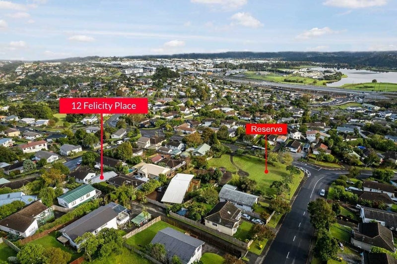 12 Felicity Place, Unsworth Heights, Auckland - Carousel 2