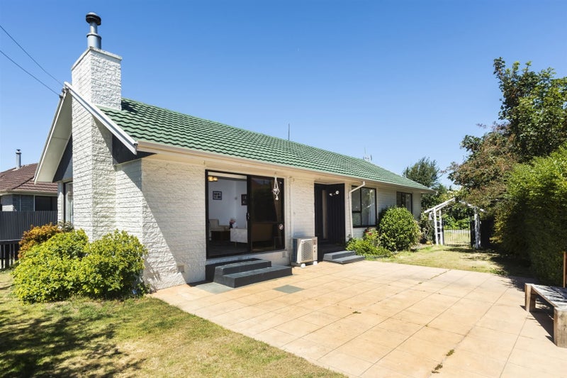 17 Tuckers Road, Redwood, Christchurch - Carousel 1