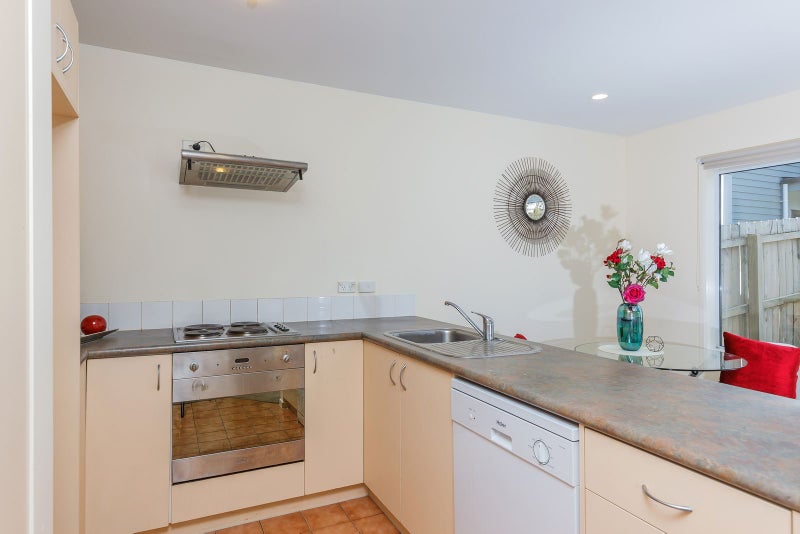 11/30 John Jennings Drive, Oteha, Auckland - Carousel 10