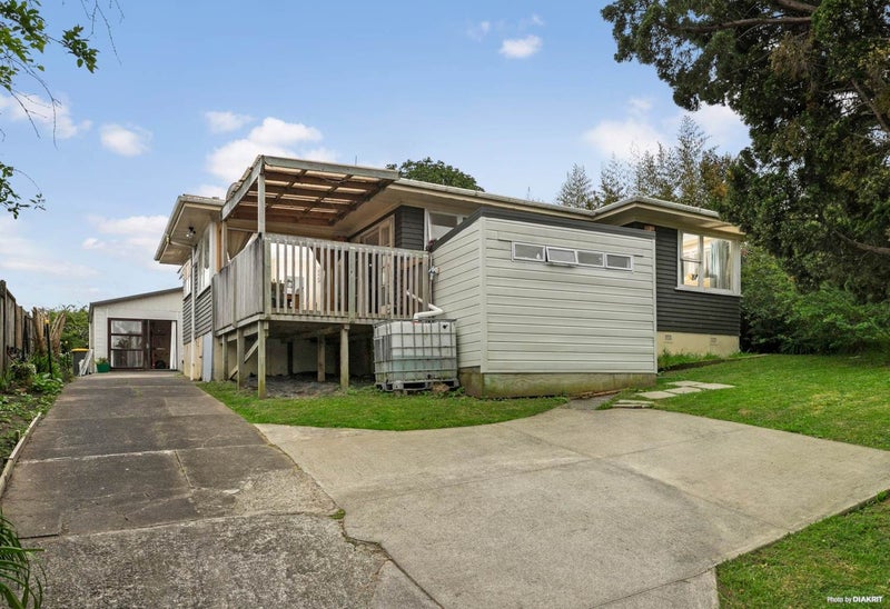 21 Kelkirk Street, Kelston, Auckland - Carousel 1