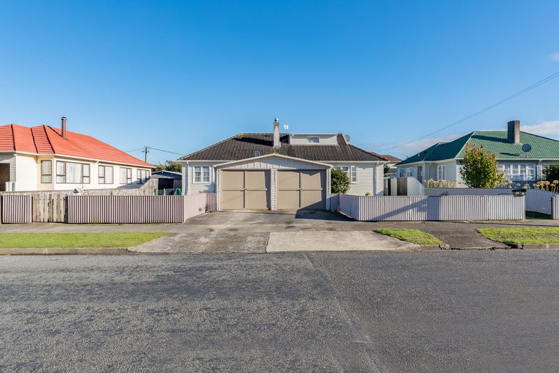 55 Chapman Crescent, Naenae, Lower Hutt - Carousel 2