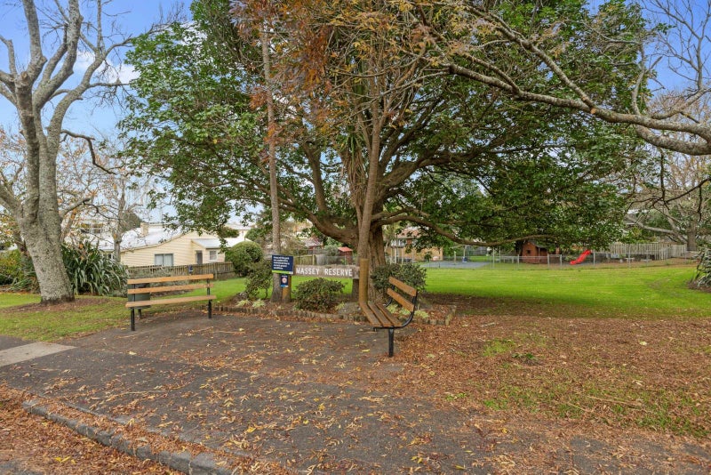 28 Massey Avenue, Greenlane, Auckland - Carousel 24