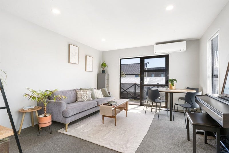 2/82 Bishop Street, St Albans, Christchurch - Carousel 1