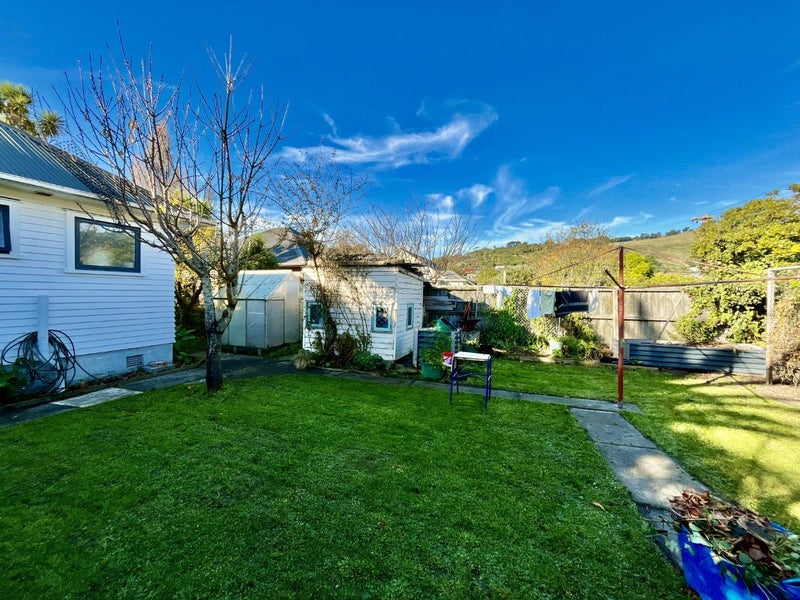 6 Armstrong Avenue, Saint Martins, Christchurch - Carousel 32