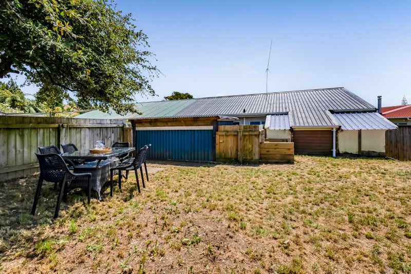 1/8 Ross Place, Blagdon, New Plymouth - Carousel 10