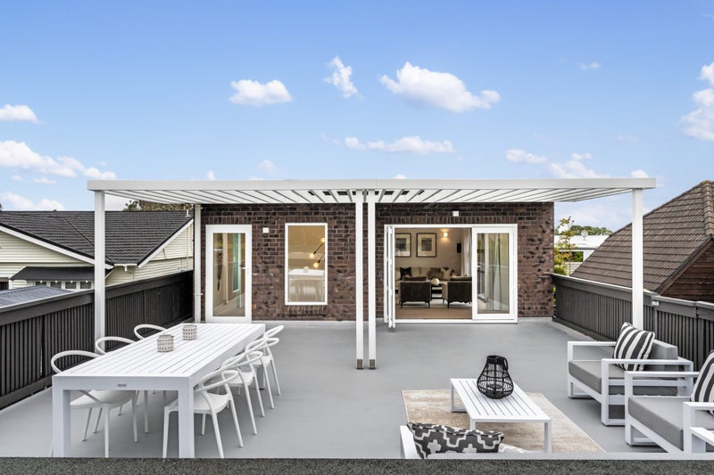 3/1 Haydn Avenue, Royal Oak, Auckland - Carousel 1