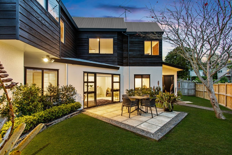 2/57 Gowing Drive, Meadowbank, Auckland - Carousel 1