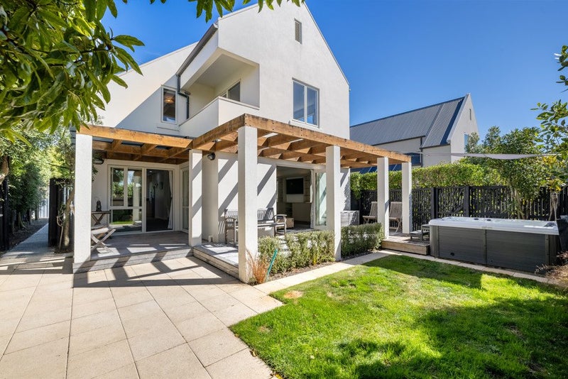 2 Stout Street, Waimairi Beach, Christchurch - Carousel 1