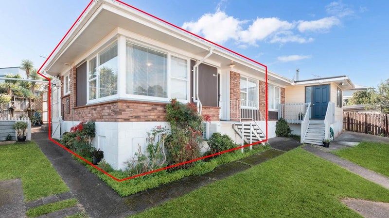 1/18 Mander Place, Bucklands Beach, Auckland - Carousel 1