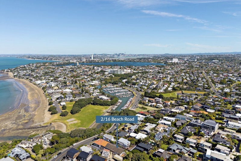 2/16 Beach Road, Castor Bay, Auckland - Carousel 15