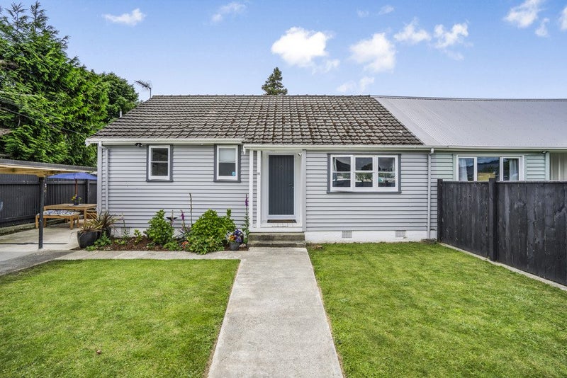 1/11 Ward Street, Trentham, Upper Hutt - Carousel 1