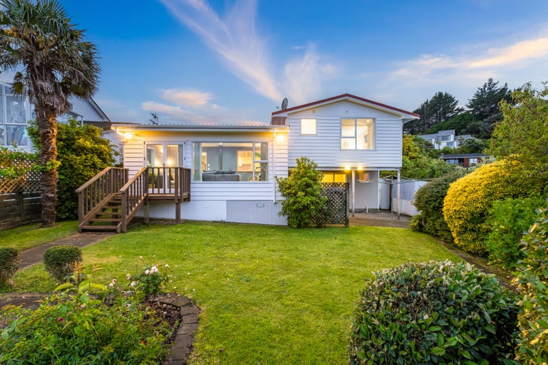 66 Eskdale Road, Papakowhai, Porirua - Carousel 1