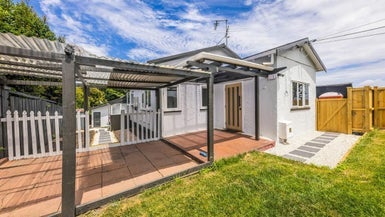 1/4022 Great North Road, Glen Eden, Auckland - Carousel 1