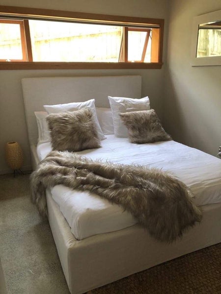 1/28 Gulf View Road, Murrays Bay, Auckland - Carousel 1