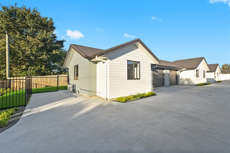 1/9 Sunnyside Road, Nawton, Hamilton - Carousel 1