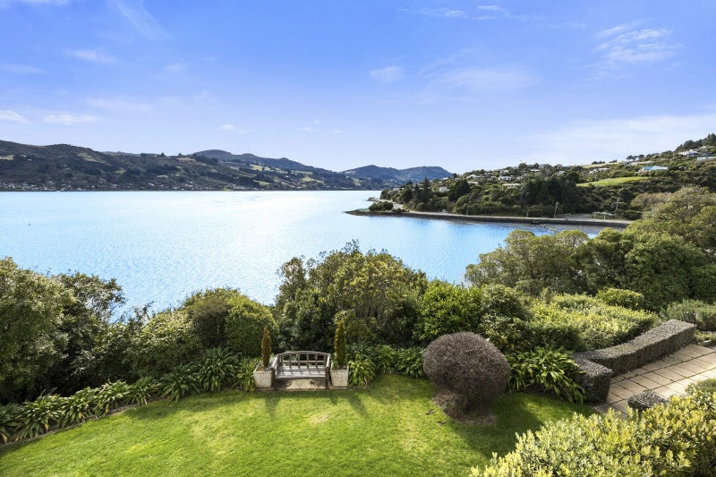 8 Mission Cove, Company Bay, Dunedin - Carousel 50