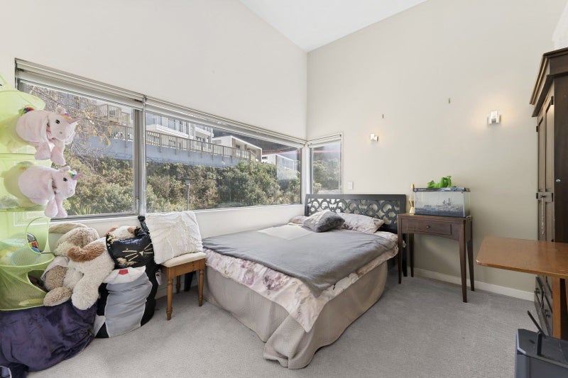41 Tiketike Way, Brooklyn, Wellington - Carousel 10