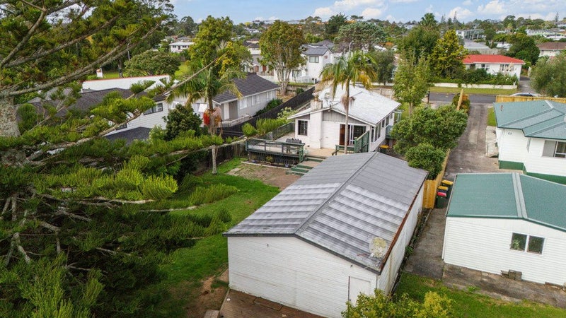 97 Riverpark Crescent, Henderson, Auckland - Carousel 16