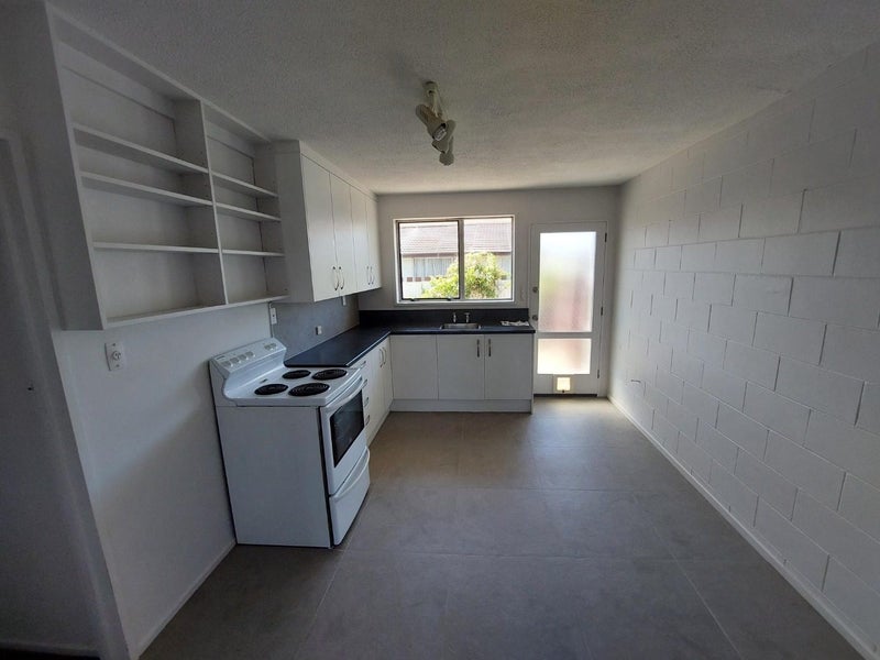 3/40 Fairfield Avenue, Addington, Christchurch - Carousel 2