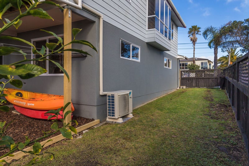 1408B Whangaparaoa Road, Army Bay, Whangaparaoa - Carousel 22