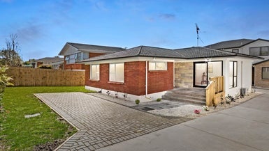 96 Botany Road, Botany Downs, Auckland - Carousel 1