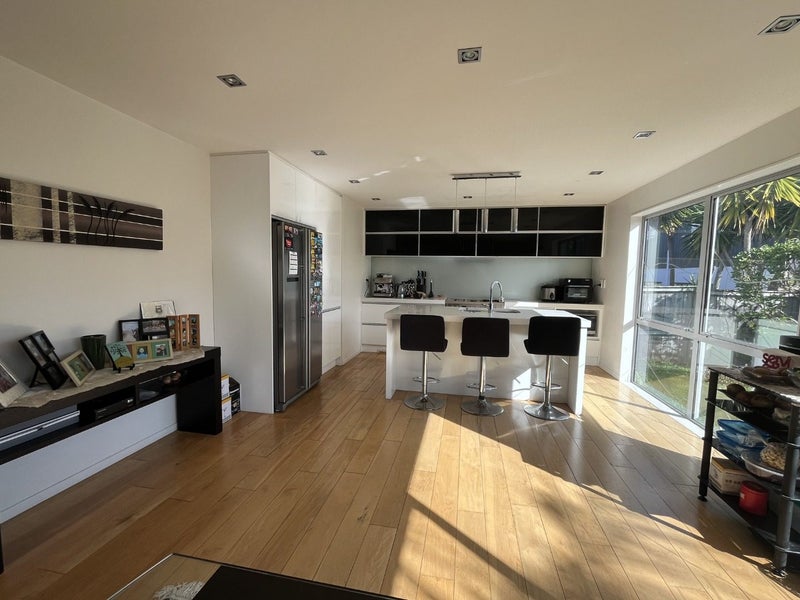 10A Fraser Road, Narrow Neck, Auckland - Carousel 2