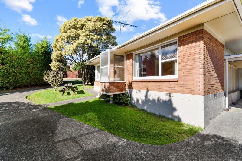 1/28C Sunnynook Road, Sunnynook, Auckland - Carousel 2