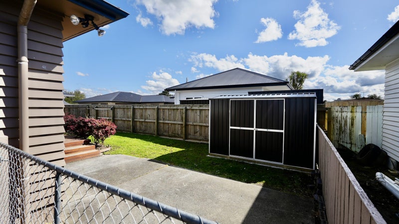 11 Belvedere Crescent, Takaro, Palmerston North - Carousel 15
