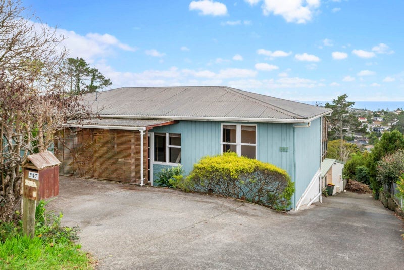 1/547 East Coast Road, Browns Bay, Auckland - Carousel 2