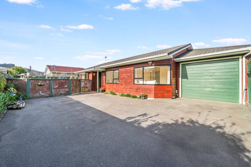 1/30 Gadsby Street, Avalon, Lower Hutt - Carousel 1