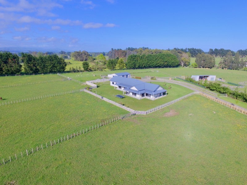 38C Grove Road, Ashhurst, Palmerston North - Carousel 1