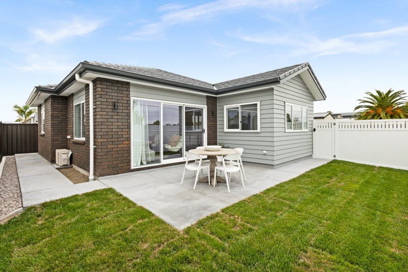 17 Avenue Road, Greenmeadows, Napier - Carousel 17