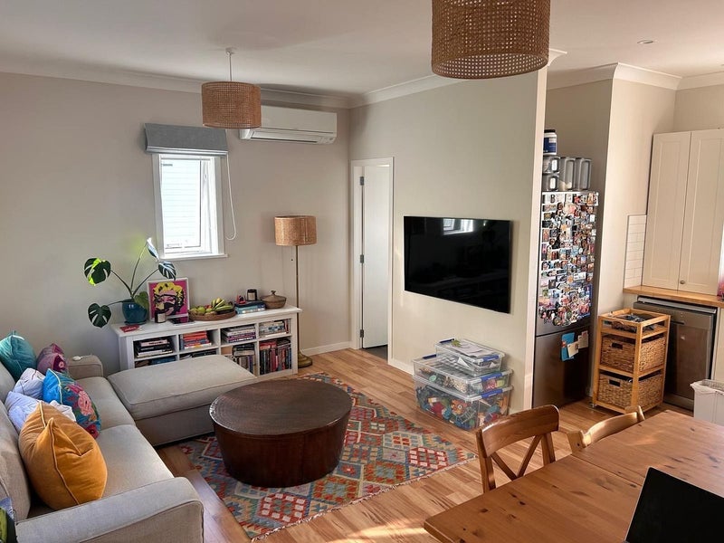 90 Karepa Street, Brooklyn, Wellington - Carousel 1