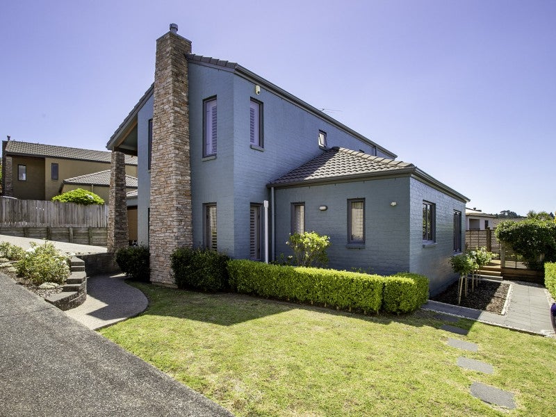 14 Phoenicia Court, The Gardens, Auckland - Carousel 1