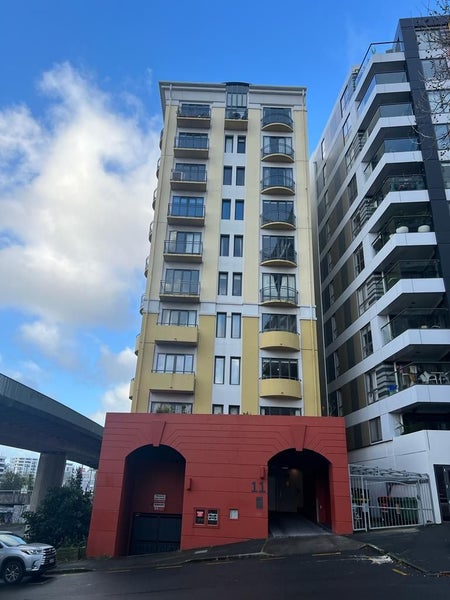 5B/11 Howe Street, Auckland Central, Auckland - Carousel 2