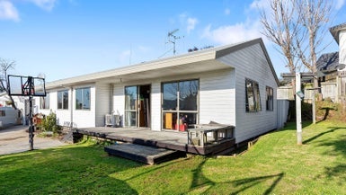 22B Alverstoke Road, Parkvale, Tauranga - Carousel 1