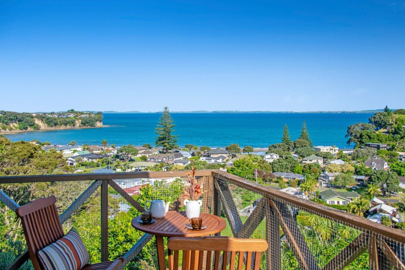 12 Cochrane Avenue, Arkles Bay, Whangaparaoa - Carousel 1