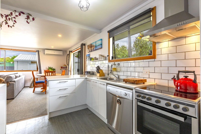 37 Rochfort Street, Otane - Carousel 2