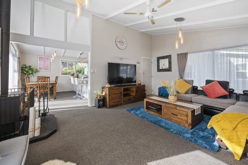 7 Wychwood Crescent, Springfield, Rotorua - Carousel 2