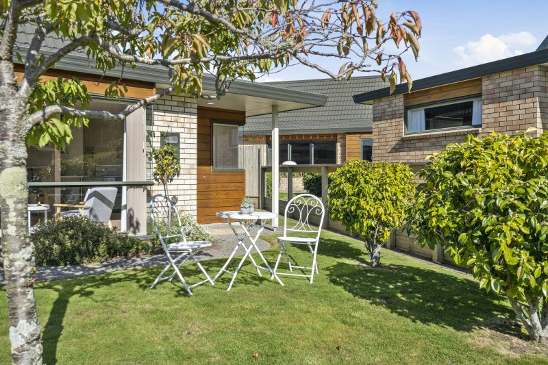 26/42 Main Road, Tawa, Wellington - Carousel 1