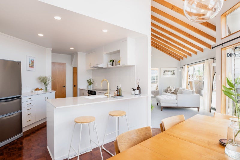 5 Rogers Place, Fairview Downs, Hamilton - Carousel 2