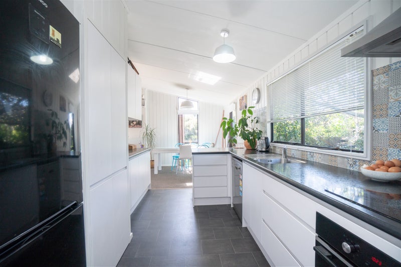 122 Amberley Avenue, Highbury, Palmerston North - Carousel 2