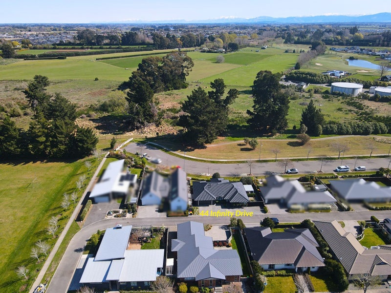 44 Infinity Drive, Pegasus - Carousel 18