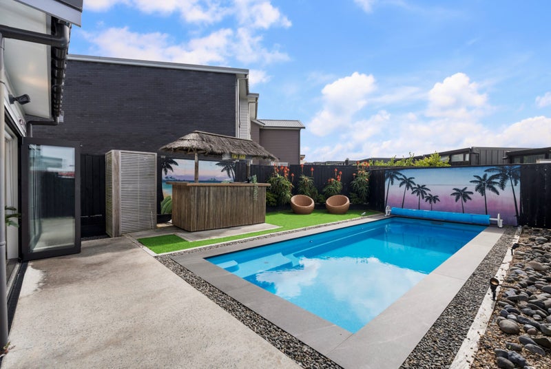 4 Whiri Lane, Hobsonville, Auckland - Carousel 2