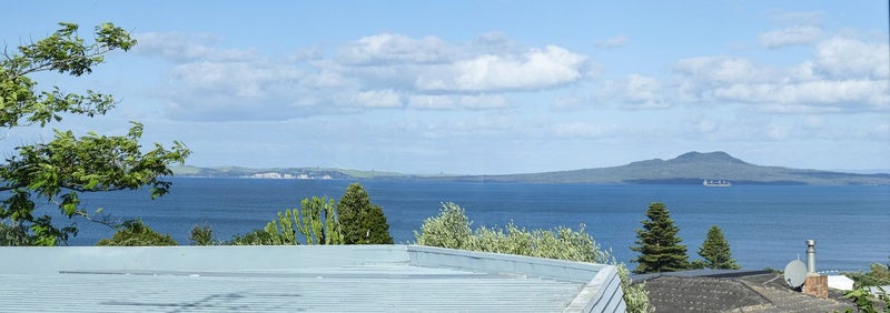 825 Beach Road, Browns Bay, Auckland - Carousel 2