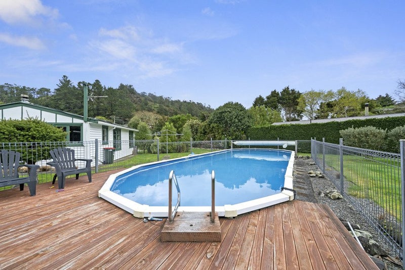 73 Hine Road, Wainuiomata, Lower Hutt - Carousel 2