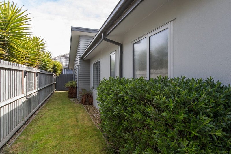 1B Aston Drive, Waimairi Beach, Christchurch - Carousel 18