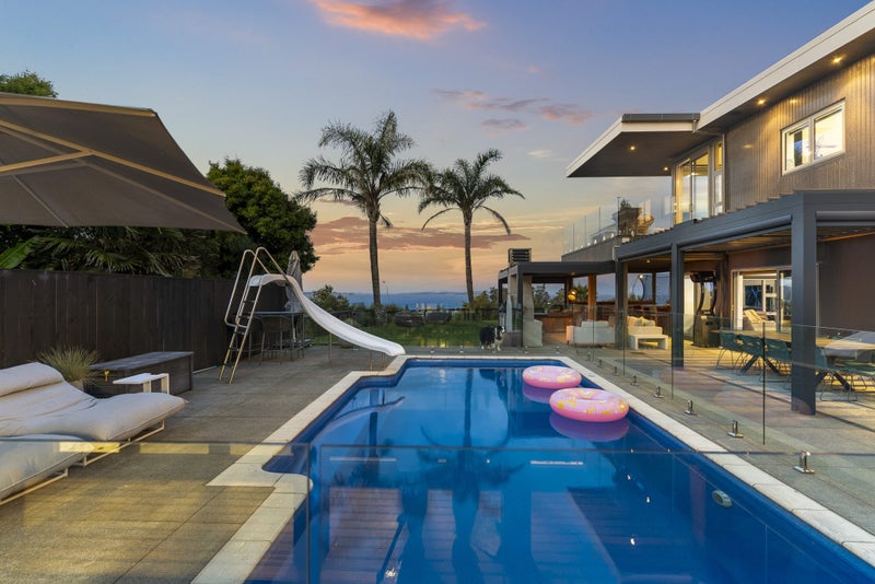 201 Whangaparaoa Road, Red Beach, Red Beach - Carousel 2