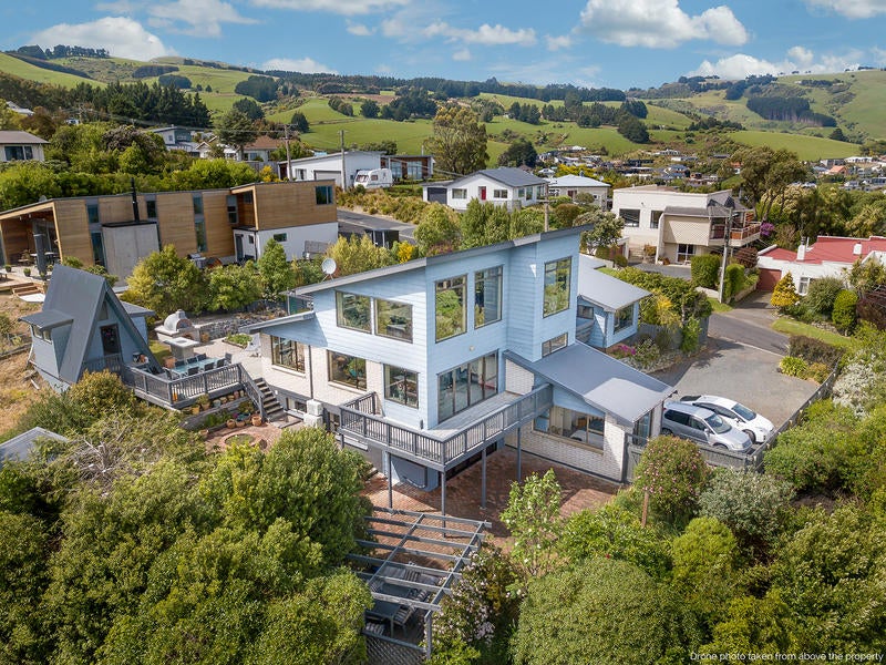 17 Raynbird Street, Company Bay, Dunedin - Carousel 2